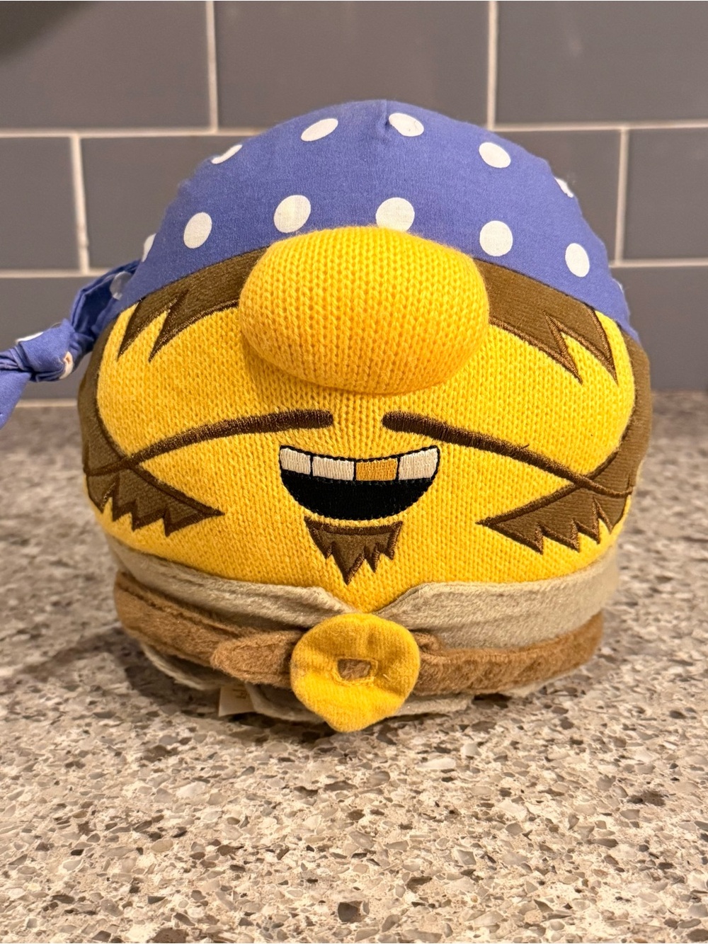 VeggieTales Sedgewick Plush Toy / Pirates Who Don't Do Anything Yellow Blue